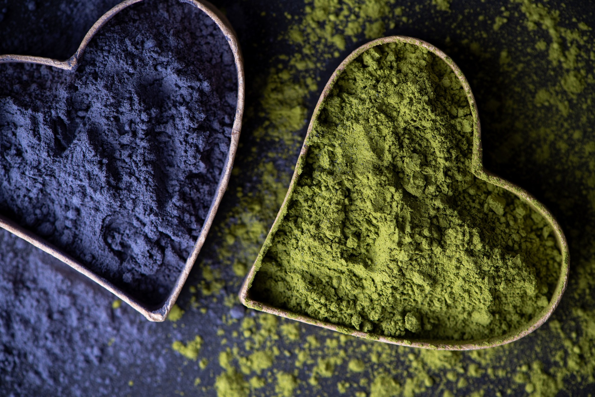 Blue and green matcha tea